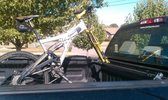 dual leg kickstand for bicycle