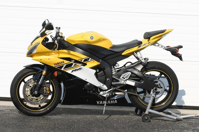 yamaha r25 yellow