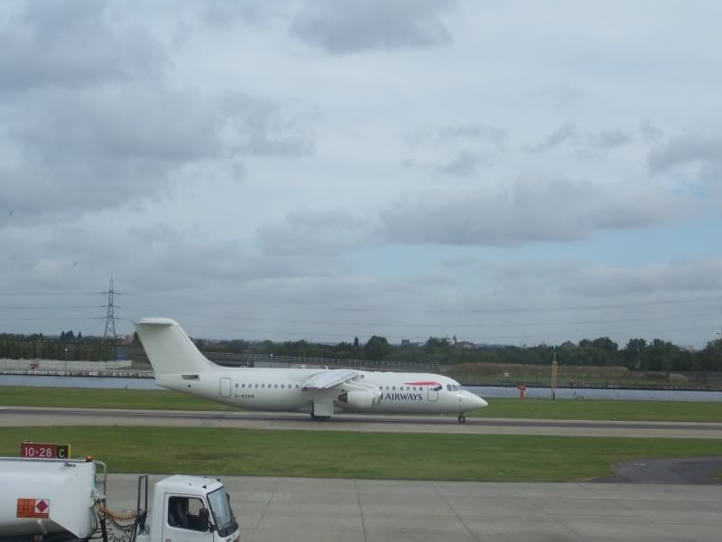 http://i2.photobucket.com/albums/y11/VC10/London%20City/ba_hybrid_taxies.jpg