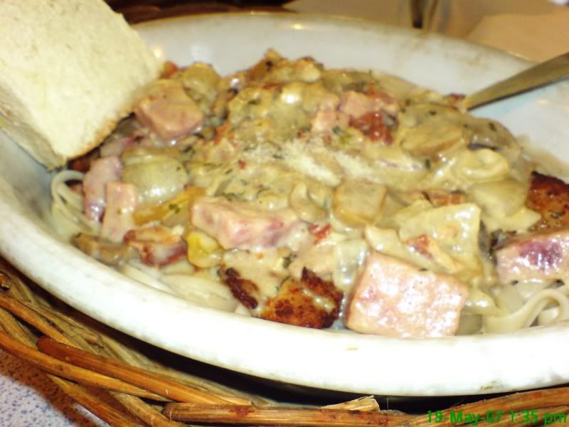 carbonara with chicken, yummy and super sulit