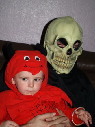 Cameron &amp; Daddy Halloween 2010