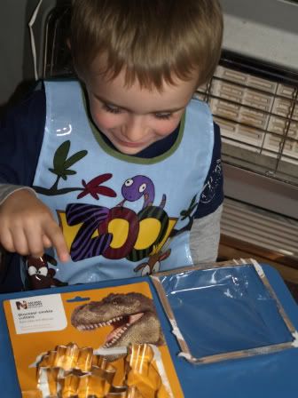 Connor Kids Creating Cakes 28 Aug 2010