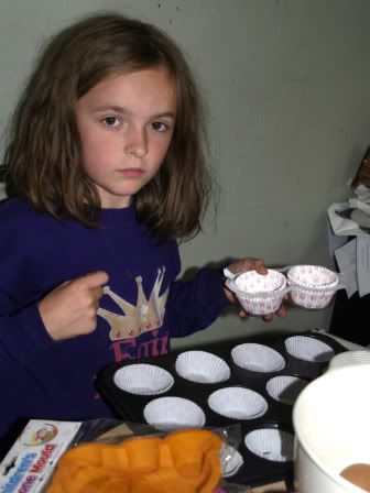 Gabby Kids Creating Cakes1 28 Aug 2010