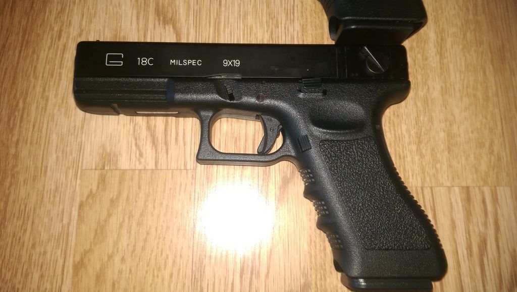 Glock18.jpg