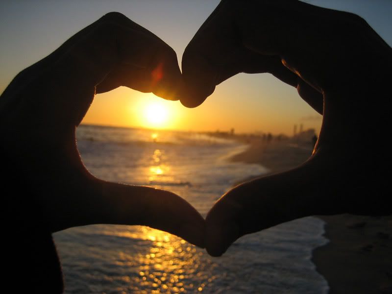 Love__Beach__Sunset__by_danicafaye.jpg image by amir_dhaib
