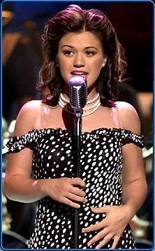 1125884538_l.jpg kelly clarkson image by marispihle