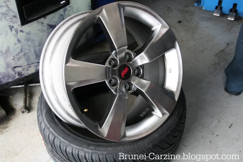 08wheels.jpg