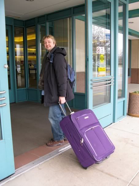 Chattacon34withEric-atairport.jpg