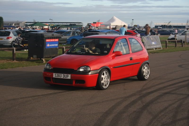 VauxhallCorsaBRedDesign90sMyles2.jpg