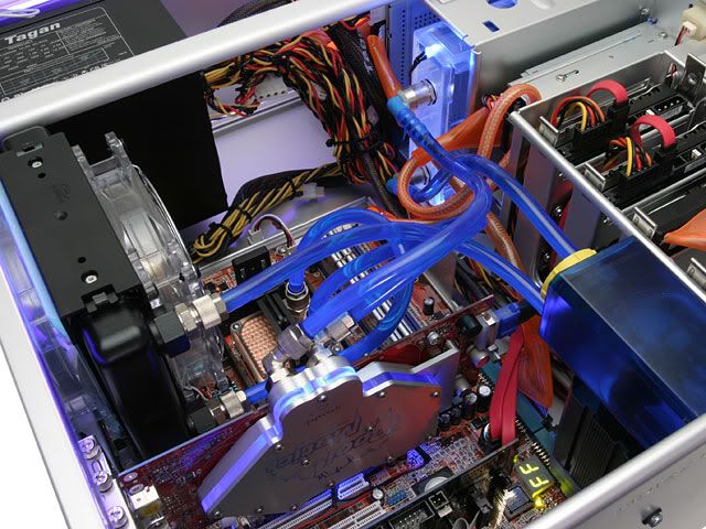 Antec_2557full.jpg