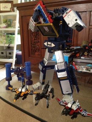 Masterpiece Soundwave and Friends