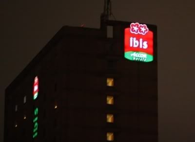 IMAGE: http://i2.photobucket.com/albums/y17/msowsun/photo%20stuff/IMG_5290_400.jpg