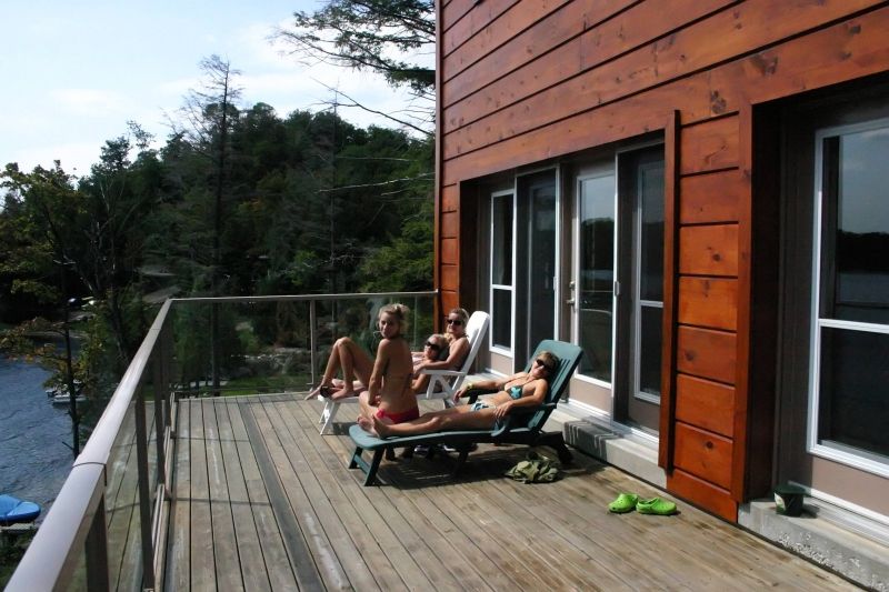 IMAGE: http://i2.photobucket.com/albums/y17/msowsun/photo%20stuff/Photo1/IMG_3259_filtered.jpg