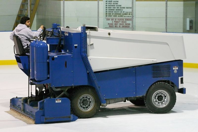 IMAGE: http://i2.photobucket.com/albums/y17/msowsun/photo%20stuff/Photo1/IMG_6778_filtered.jpg