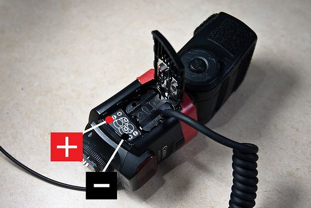 IMAGE: http://i2.photobucket.com/albums/y17/msowsun/photo%20stuff/Photo4/_1aa-3.jpg