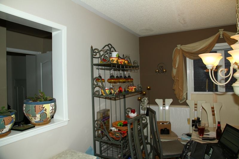 IMAGE: http://i2.photobucket.com/albums/y17/msowsun/photo%20stuff/Photo6/IMG_3167.jpg