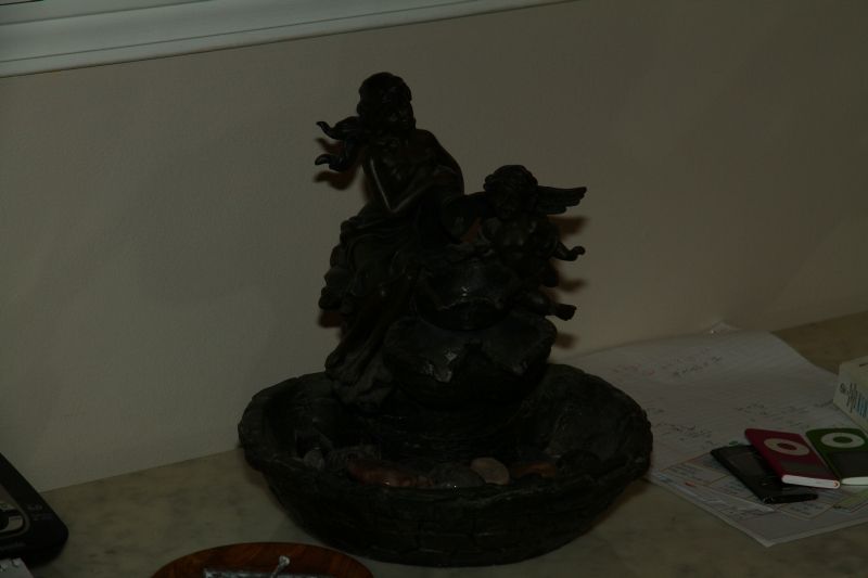 IMAGE: http://i2.photobucket.com/albums/y17/msowsun/photo%20stuff/Photo6/IMG_3176.jpg