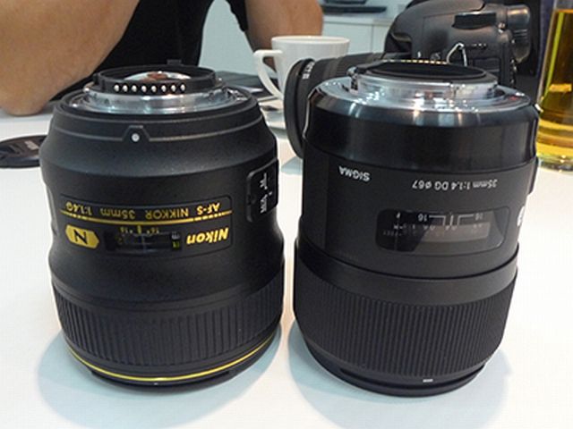 IMAGE: http://i2.photobucket.com/albums/y17/msowsun/photo%20stuff/Photo9/_1xaaa2a.jpg