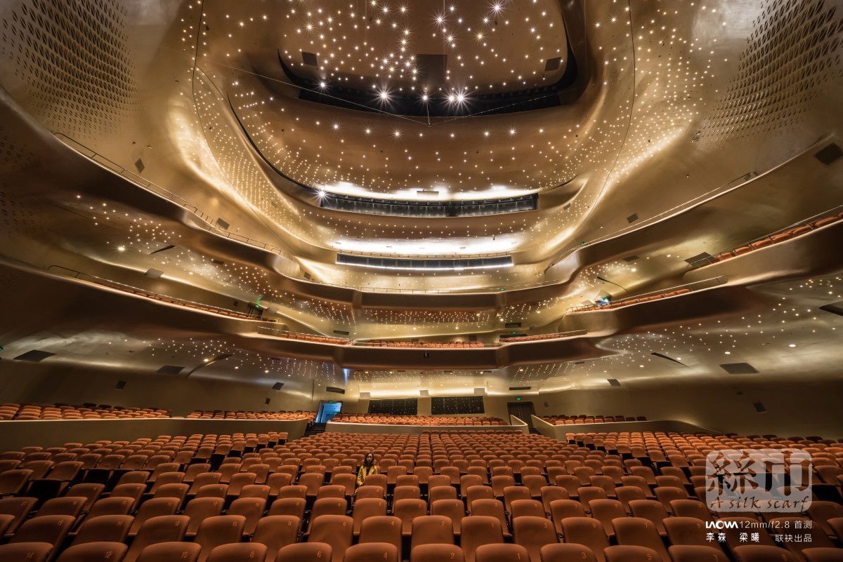 IMAGE: http://i2.photobucket.com/albums/y17/msowsun/photo%20stuff/photo16/12mm5.jpg~original