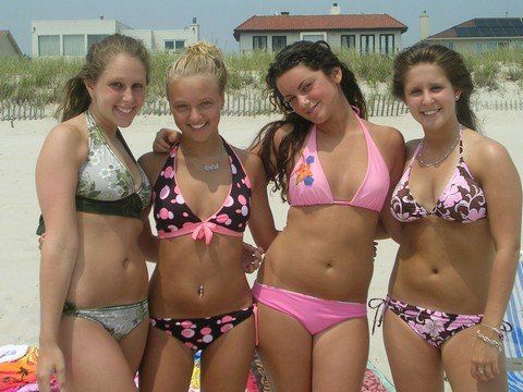 Tween group bikini photos