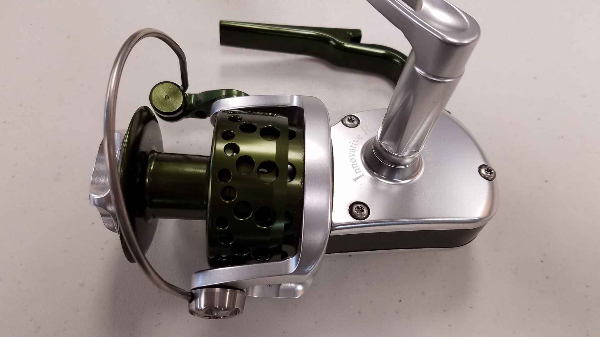 IRT (Innovative Reel Technologies) spinning reel Coastal Fishing