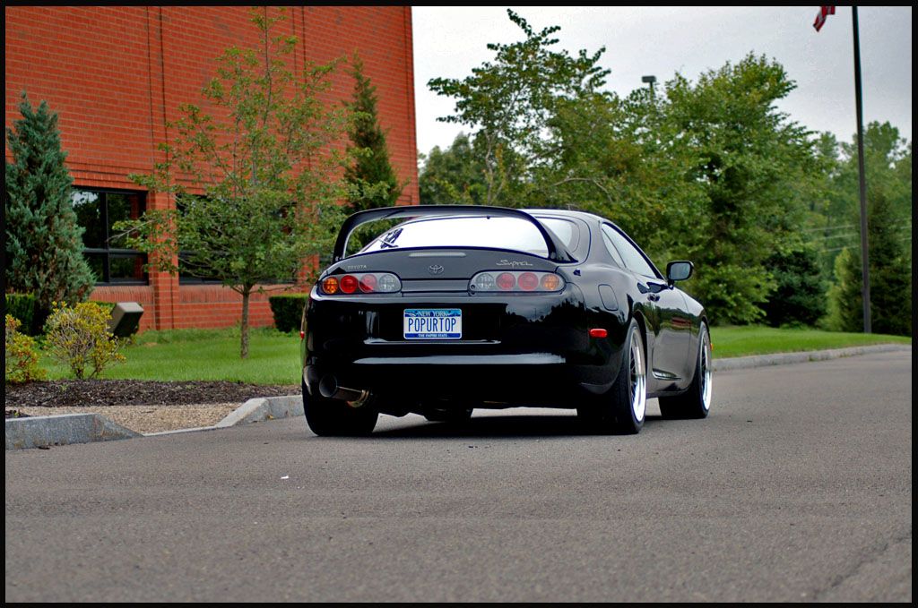 http://i2.photobucket.com/albums/y20/1flossedm3/First%20Black%2093%20Supra/DSC_4998.jpg