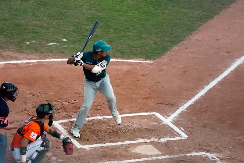 http://i2.photobucket.com/albums/y22/dennis11/baseball/baseball/P1090987-s.jpg
