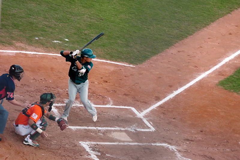http://i2.photobucket.com/albums/y22/dennis11/baseball/baseball/P1100026-s.jpg