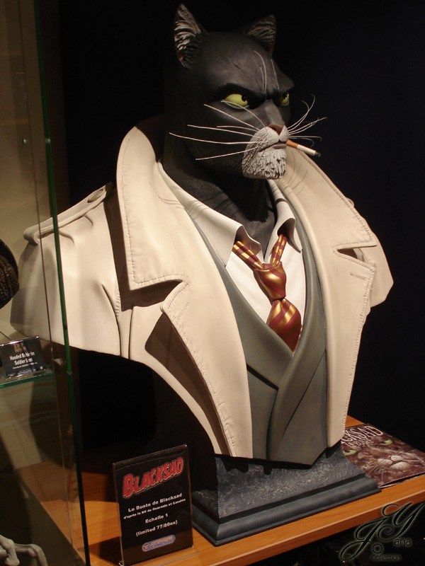 blacksad statue