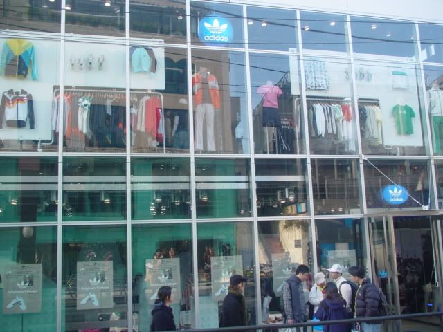 Image hosting by Photobucket