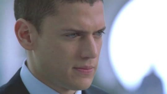 Michael Scofield in Brothers Keepers, my fave Prison Break episode so far. Will be aired next fortnight.