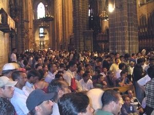 Encierro de inmigrantes en la catedral de Barcelona