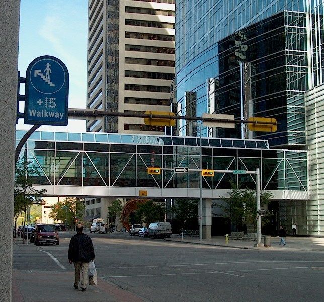 Plus_15_sign_and_walkway_Calgary_zpshv5y