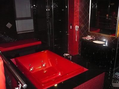   Black Room on Loved The Room  Red And Black Theme  Woots  Even The Bathtub Roxors