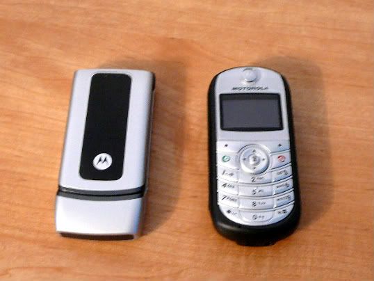 Tracfone Moto W370 and Net10 Motorola C139.