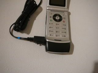 Motorola W375 Power Connection