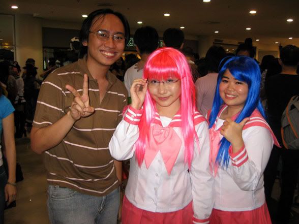 Lucky Star cosplayers are KAWAII!