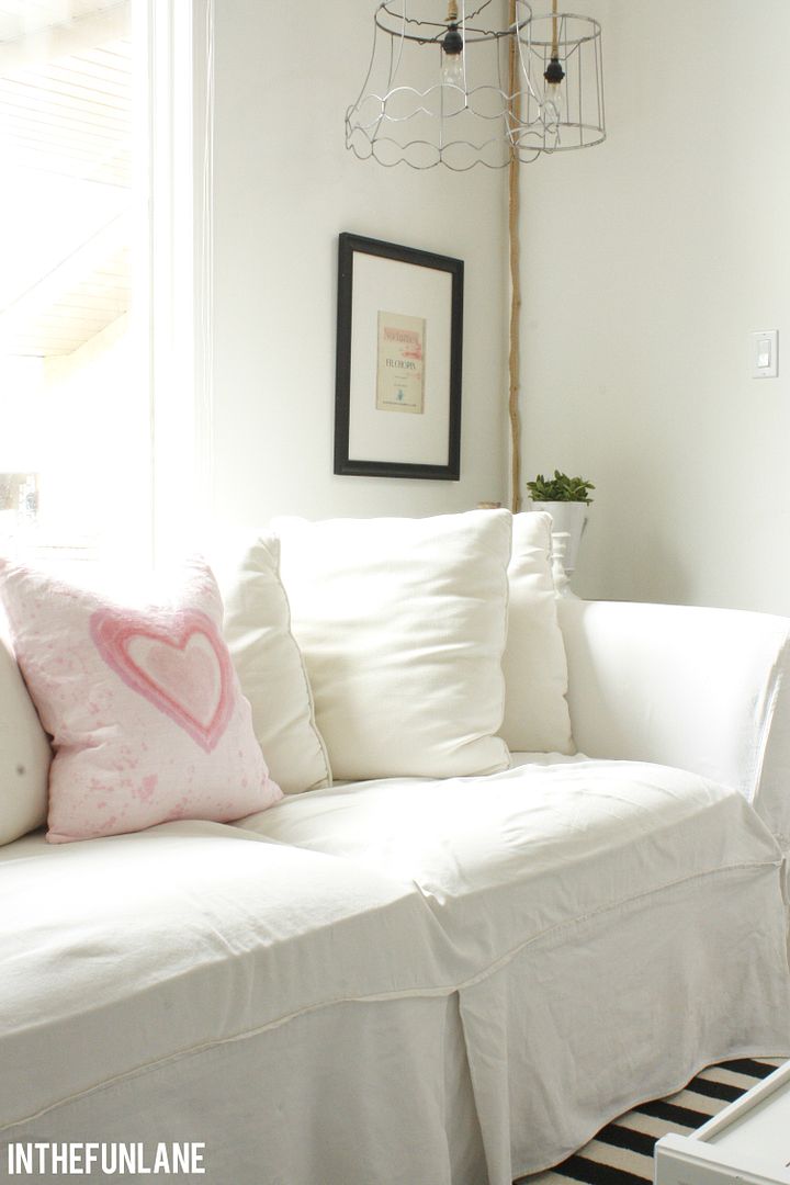 White Sofa photo living-room-corner_zpse91203d7.jpg