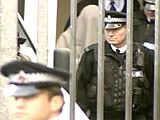 160_british_heist1_060302.jpg