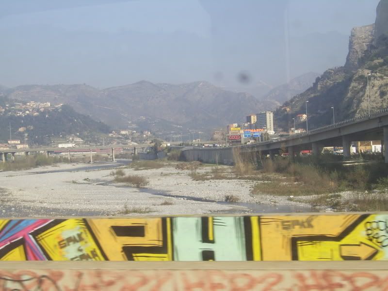 http://i2.photobucket.com/albums/y35/RJ100/nce023.jpg?t=1174172838