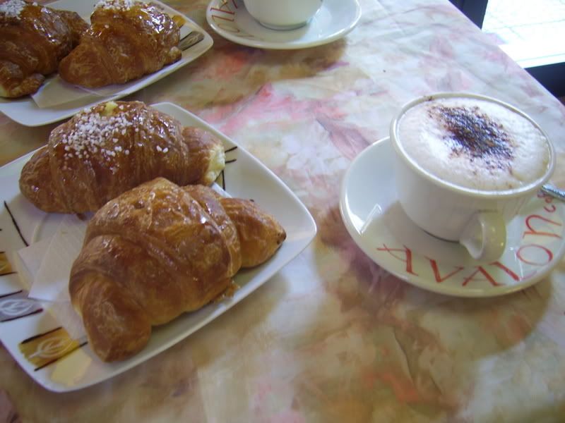 http://i2.photobucket.com/albums/y35/RJ100/nce025.jpg?t=1174172999