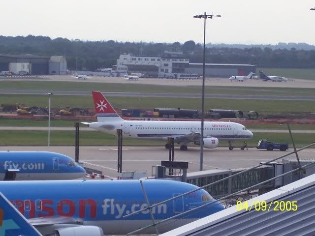 http://i2.photobucket.com/albums/y36/Flambards/air_malta_bhx.jpg