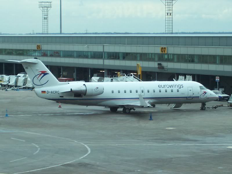 http://i2.photobucket.com/albums/y36/Flambards/eurowingscrjter_070305.jpg