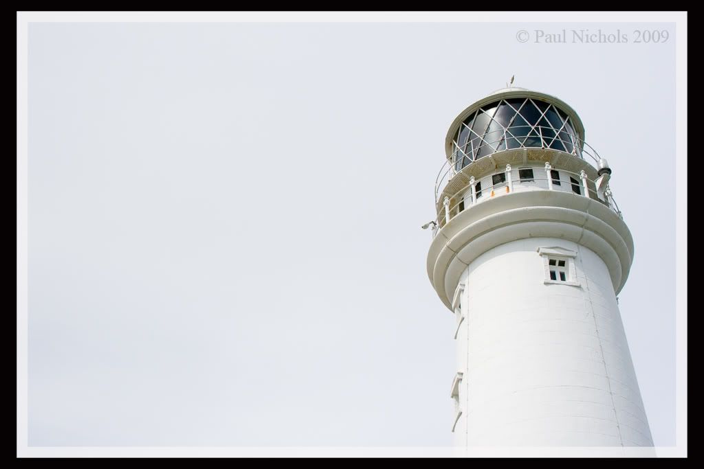 http://i2.photobucket.com/albums/y36/MMSR5/Aero%20900/LighthouseNegativeSpace.jpg