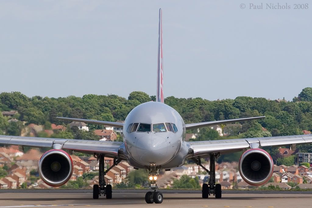 http://i2.photobucket.com/albums/y36/MMSR5/Aero/G-LSAH-LBA-100608.jpg