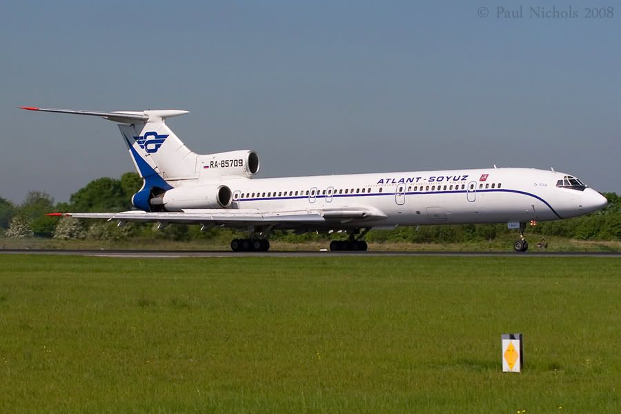 IMAGE: http://i2.photobucket.com/albums/y36/MMSR5/Aero/RA-85709-MAN-140508.jpg