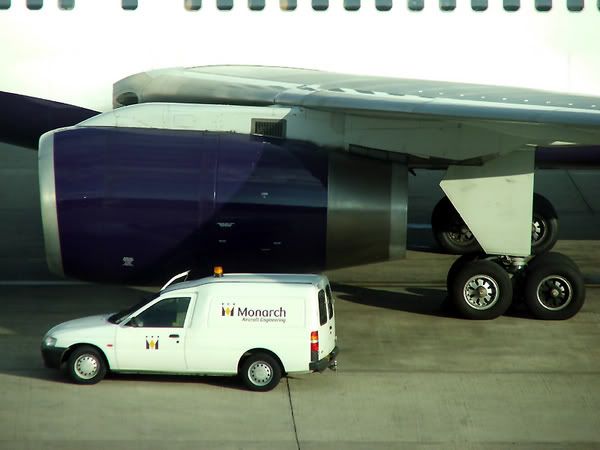 http://i2.photobucket.com/albums/y36/MMSR5/Monarch752Van.jpg