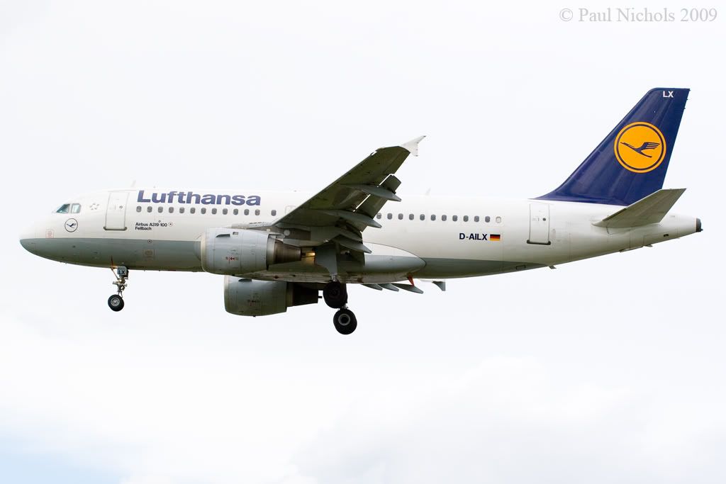http://i2.photobucket.com/albums/y36/MMSR5/New/D-AILX-LHR-030509.jpg