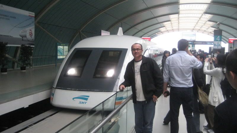 http://i2.photobucket.com/albums/y38/squizy/Shanghai085.jpg http://i2.photobucket.com/albums/y38/squizy/Shanghai085.jpg