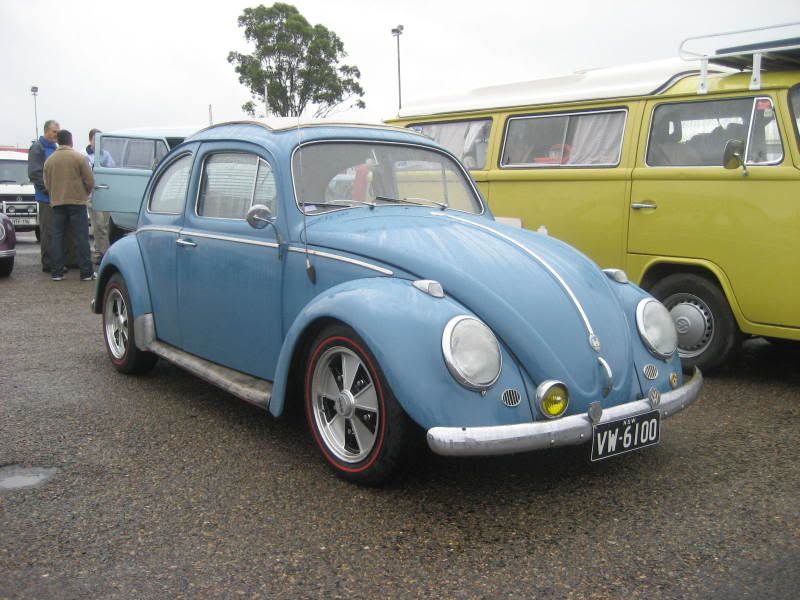 http://i2.photobucket.com/albums/y38/squizy/VWBug-InEaster2008002.jpg